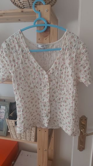 Blusa Mango flores - Talla M