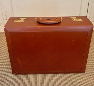Maletín vintage Loewe marrón