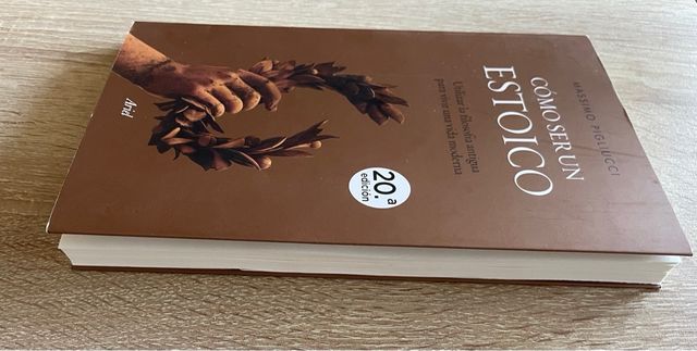 Cómo ser un estoico: Libro