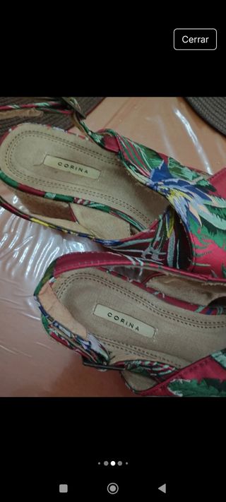 Sandalias cuña Corina-39 rojas