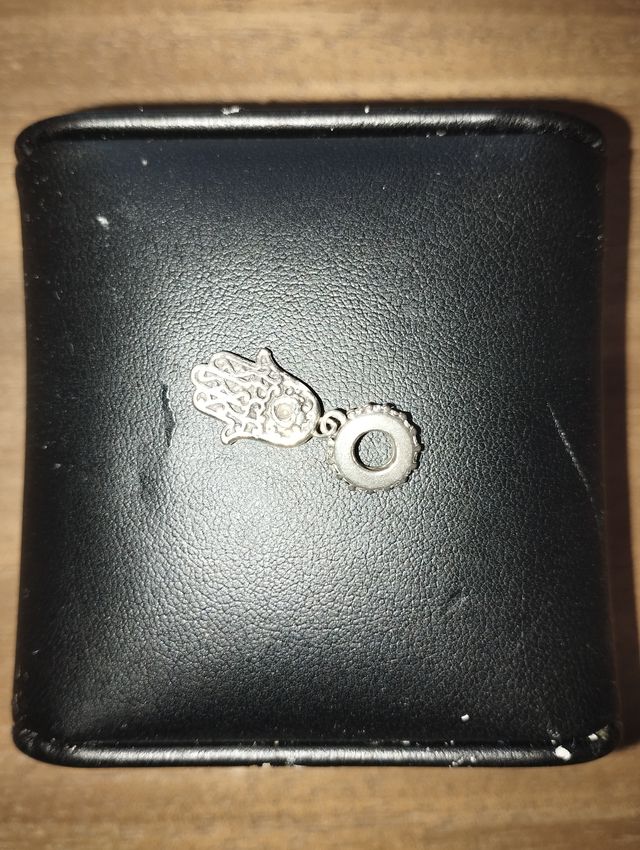 Charm / Abalorio CHAMILIA Mano de Fátima Plata