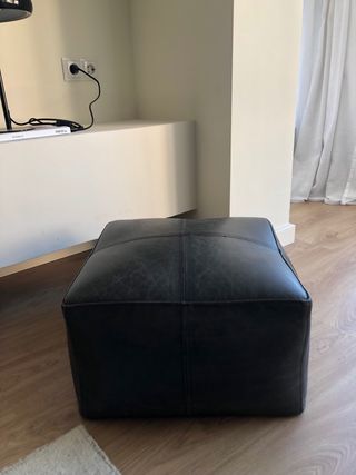 Puff piel negro - Cómodo y elegante
