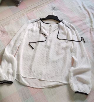 Blusa blanca Stradivarius talla S