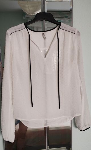 Blusa blanca Stradivarius talla S