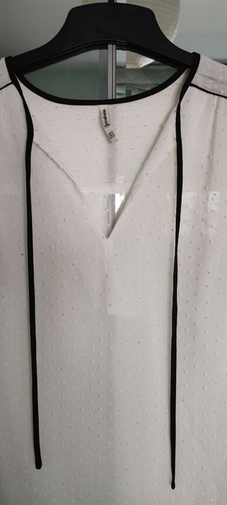 Blusa blanca Stradivarius talla S