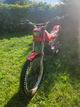 Montesa Cota 304 trial