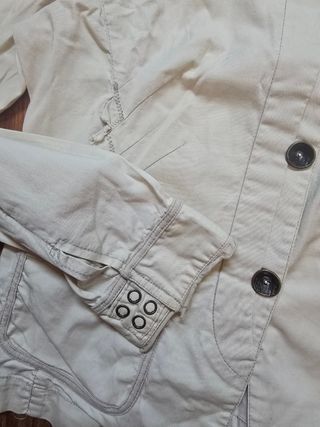 Chaqueta Desigual beige