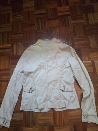 Chaqueta Desigual beige