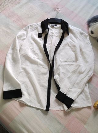 Camisa blanca y negra manga larga - Talla L