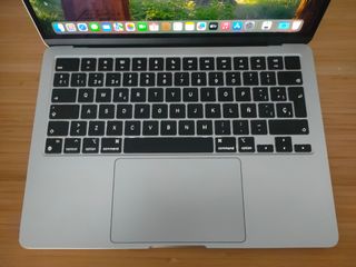 MACBOOK AIR M2 