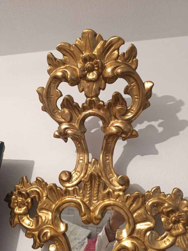 Specchio dorato stile cornucopia