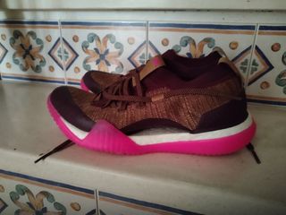 Zapatillas Adidas marrón-rosa pure boostx