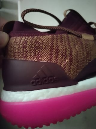 Zapatillas Adidas marrón-rosa pure boostx