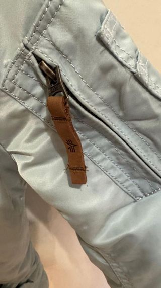 Cazadora Alpha Industries azul