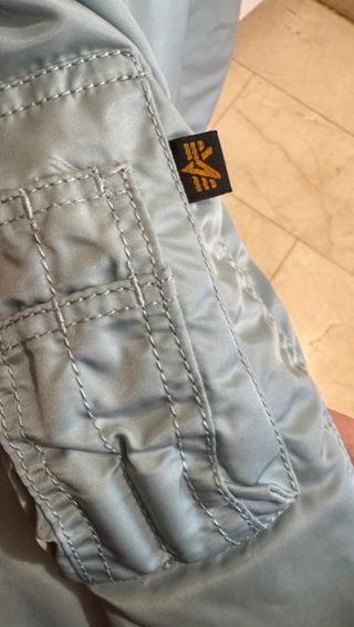 Cazadora Alpha Industries azul