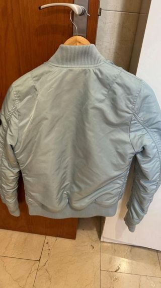 Cazadora Alpha Industries azul