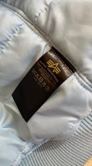 Cazadora Alpha Industries azul