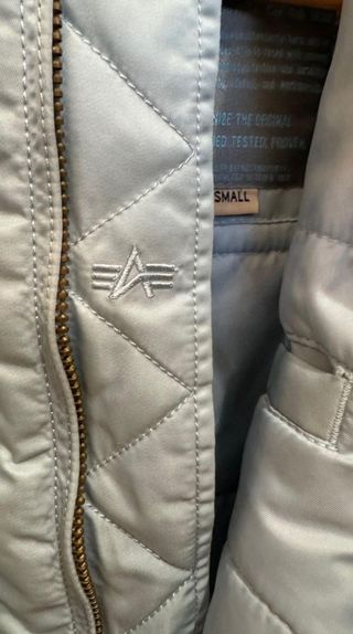 Cazadora Alpha Industries azul