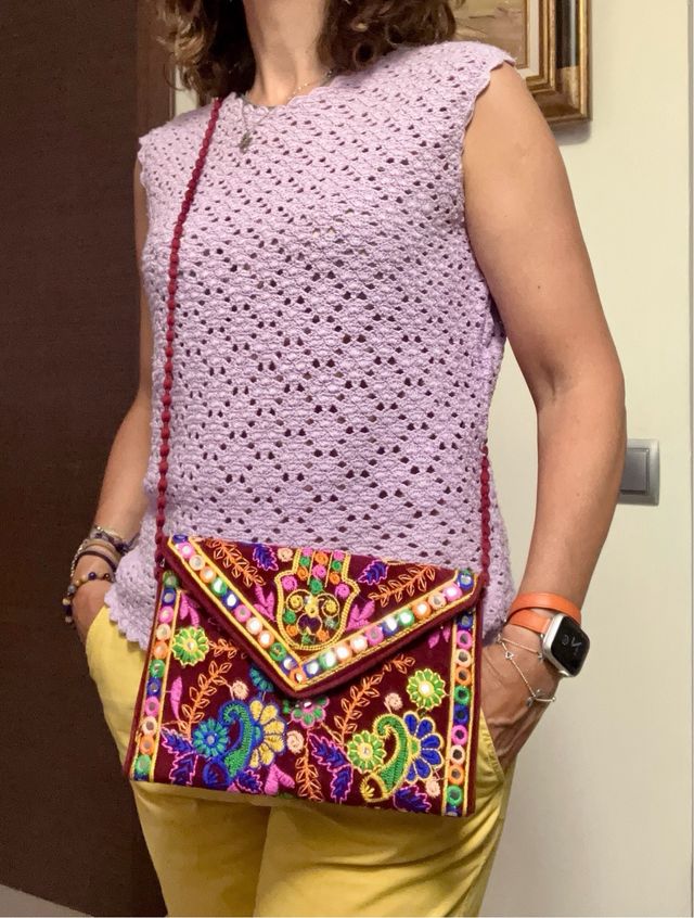 Bolso bandolera o de mano bordado multicolor