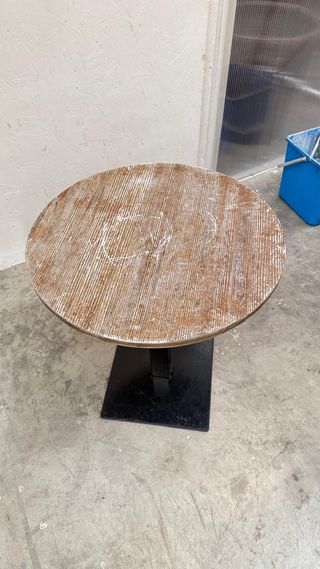 Mesa redonda madera y metal