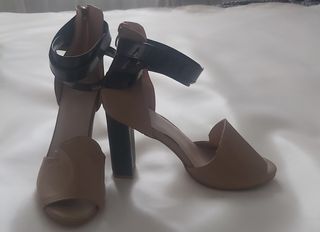 Zapatos tacón beige NOHION