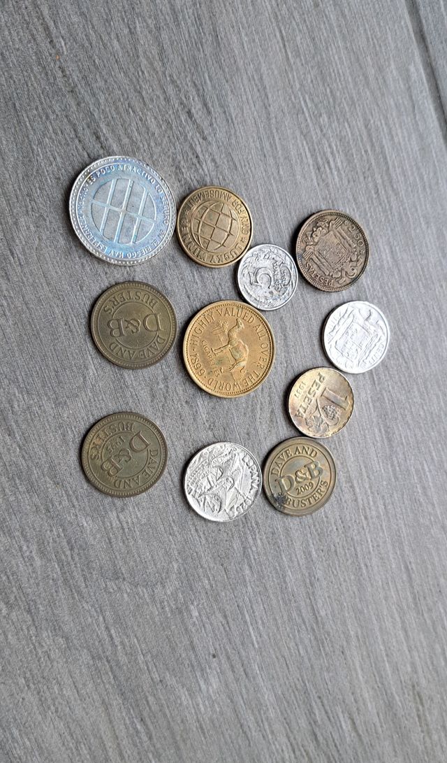 Monedas, Fichas de Juego y Tokens Interesantes