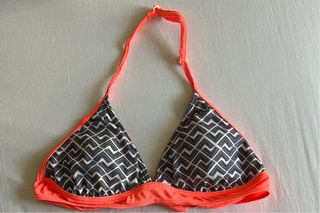 Top bikini estampado