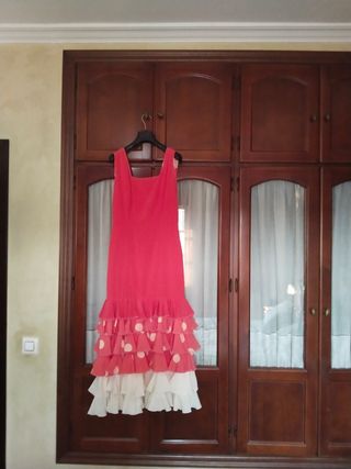 Traje Flamenca color coral y beige Escoté cuadrado