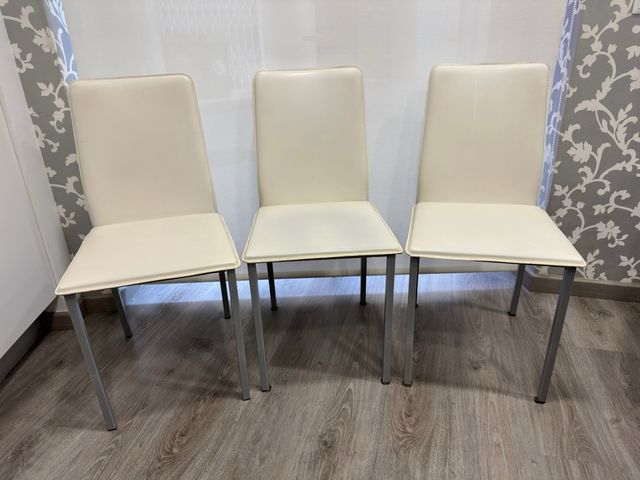 5 sillas - piel sintética