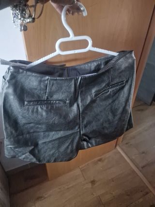 Falda pantalón negra - Corta