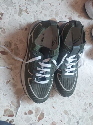 Scarpe sportive Leerd verde oliva