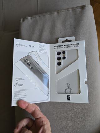 Funda y protector pantalla. Galaxy S25 Ultra.