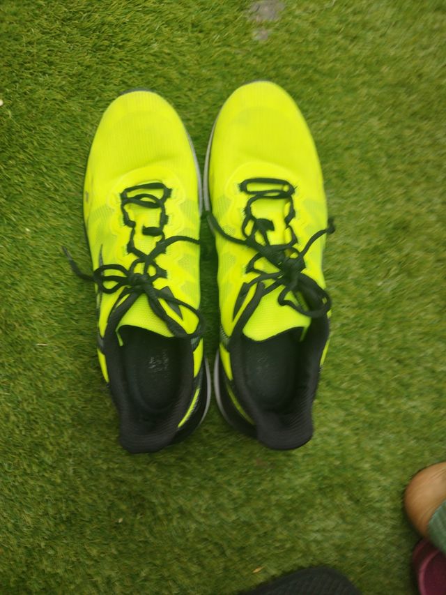 Zapatillas Fila amarillas - Deportivas