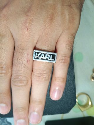 Anillo Karl Lagerfeld Original Plateado.