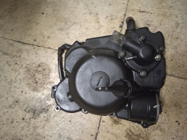 Tapa bomba agua Kawasaki J300 2016