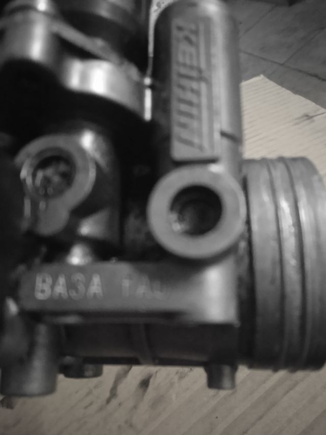 Tapa bomba agua Kawasaki J300 2016