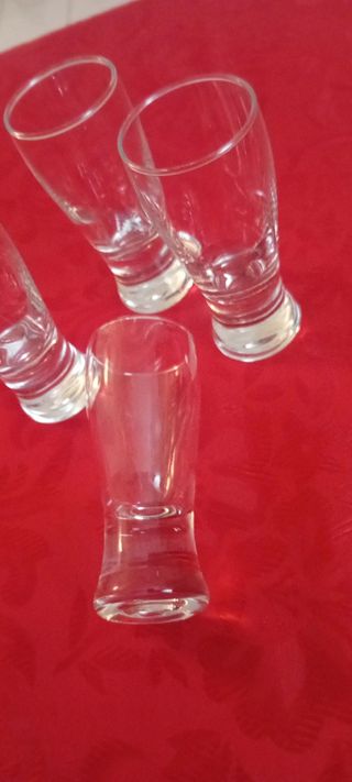 4 bicchierini da liquore trasparenti