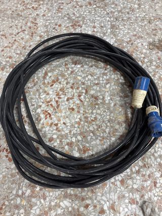 Cable eléctrico 23m - 3x6mm, con conectores
