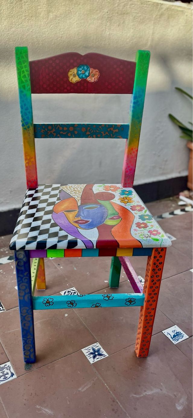 Silla pintada a mano