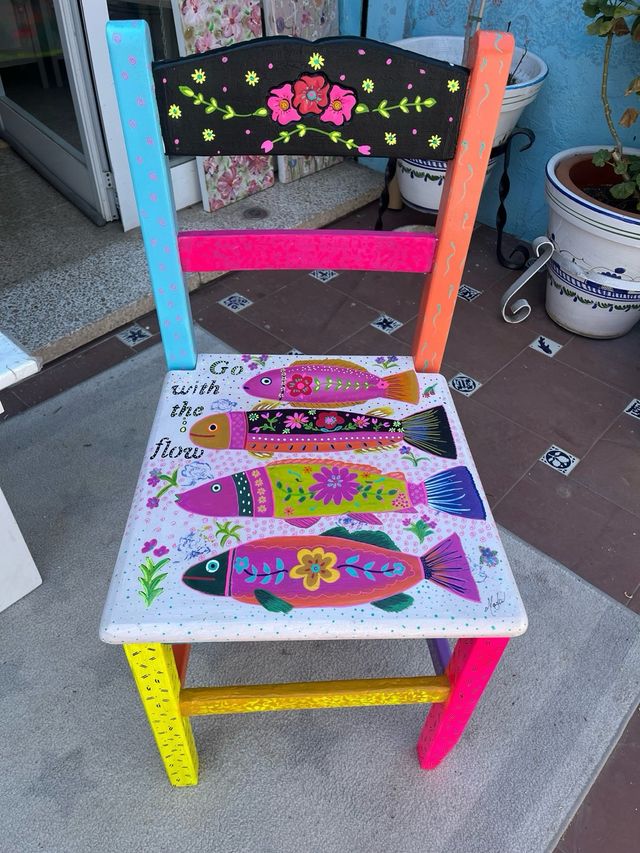 Silla pintada a mano