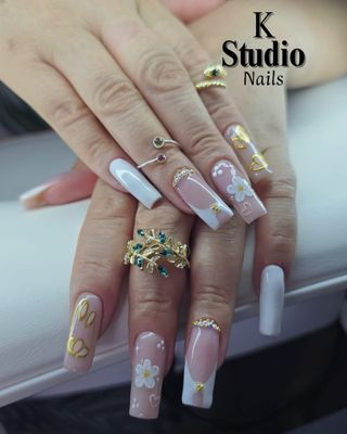  MANICURA & PEDICURA PROFESIONAL 

