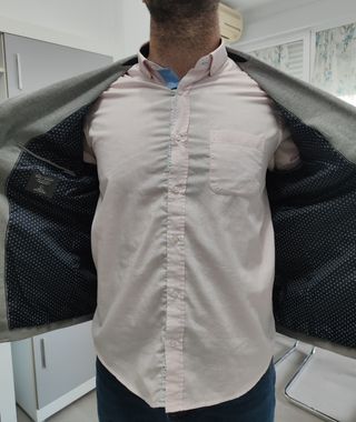 Elegante americana para hombre, en perfecto estado