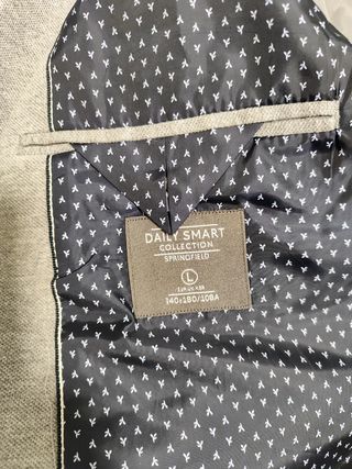 Elegante americana para hombre, en perfecto estado