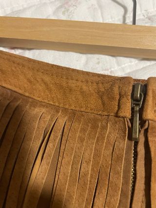 Falda marrón flecos piel autentica