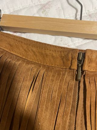 Falda marrón flecos piel autentica