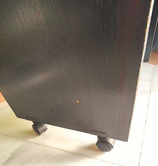 Mesa escritorio compacta. En Sevilla