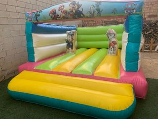 Castillo hinchable Paw Patrol para alquiler