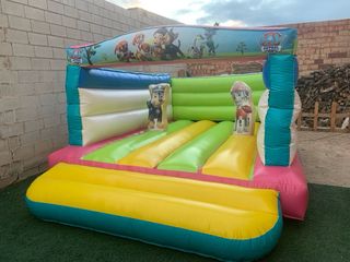 Castillo hinchable Paw Patrol para alquiler