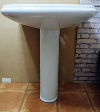 Lavabo,grande,ROCA,espacios,amplios.