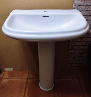 Lavabo,grande,ROCA,espacios,amplios.